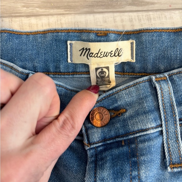 Madewell Light Blue Denim Jeans - Picture 2 of 7